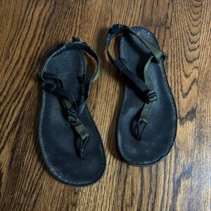 Bedrock Black and Green Sandals